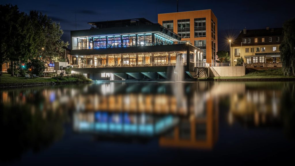 Schwan Jülich bei Nacht